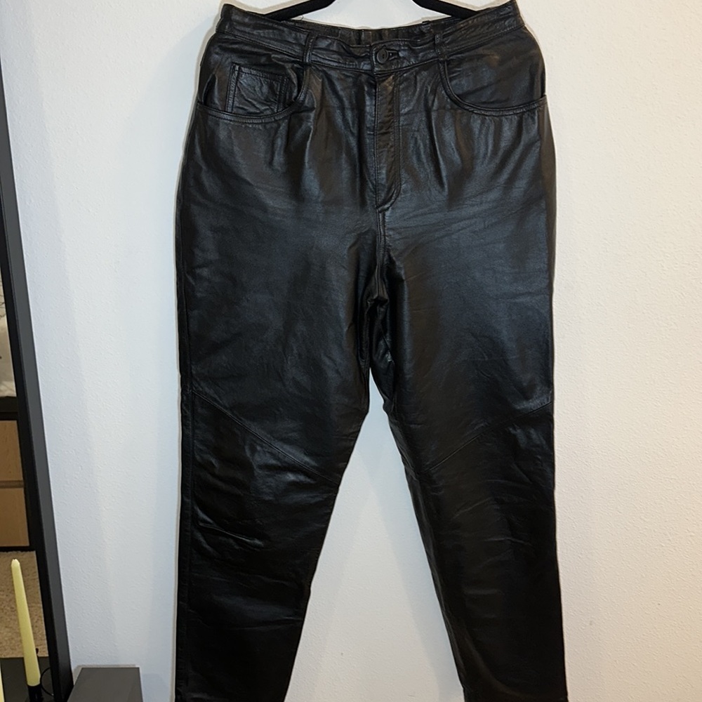 Genuine Leather High Rise Pants - Picture 4 of 4